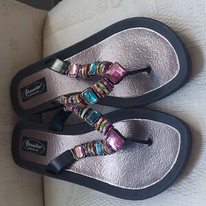 Grandco Multi-Colored Jeweled Flip Flop Sandals Sz 9